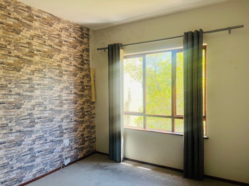 Apartment For Sale in Morningside - Photo 6