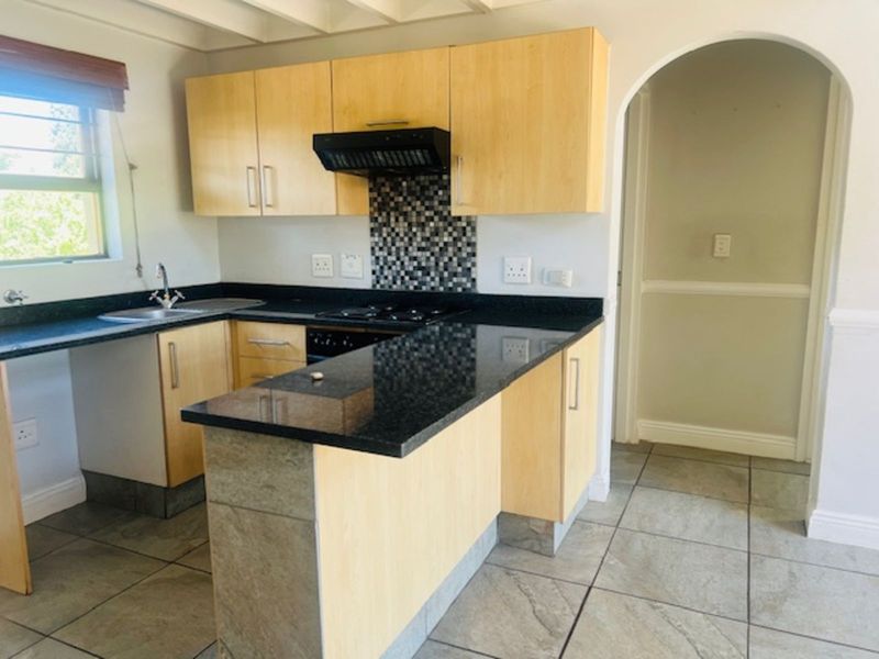 Apartment For Sale in Morningside - Photo 5