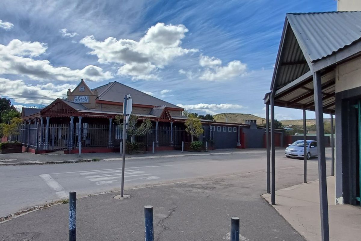 Retail For Sale in Oudtshoorn North - Photo 3