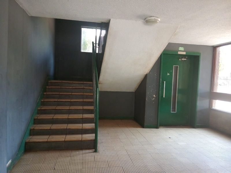 Apartment For Sale in Sunnyside - Photo 7