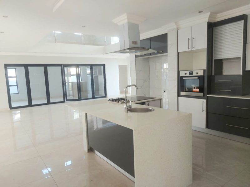 House For Sale in Savannah Country Estate - Photo 2