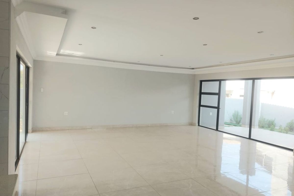 House For Sale in Savannah Country Estate - Photo 4