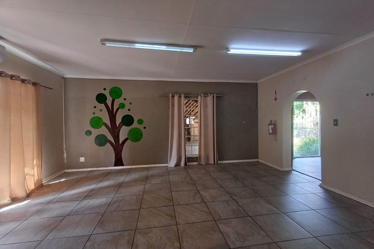 House For Sale in Flamwood - Photo 4