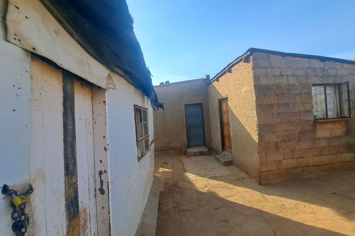 House For Sale in Mamelodi East - Photo 4