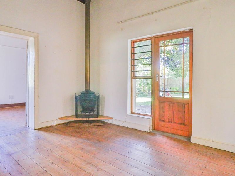 House For Sale in Montagu Central - Photo 4