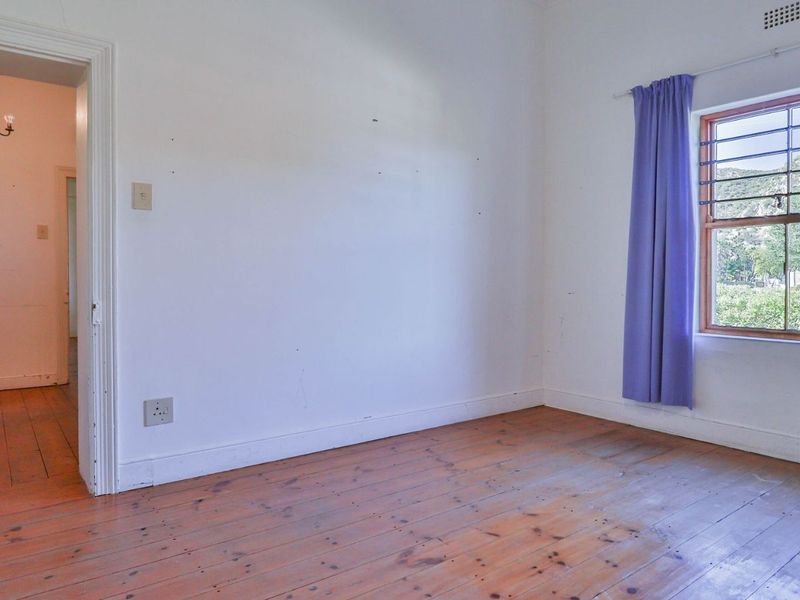 House For Sale in Montagu Central - Photo 8