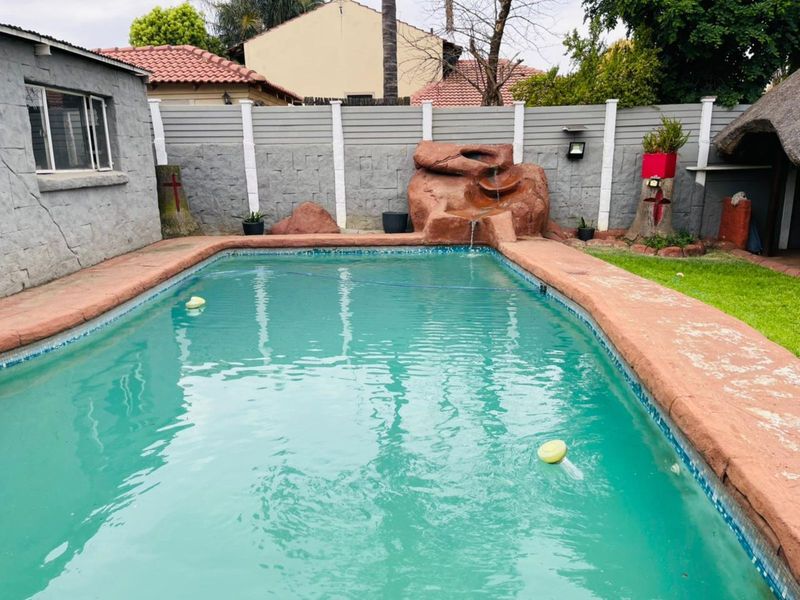 House For Sale in Danville - Photo 5