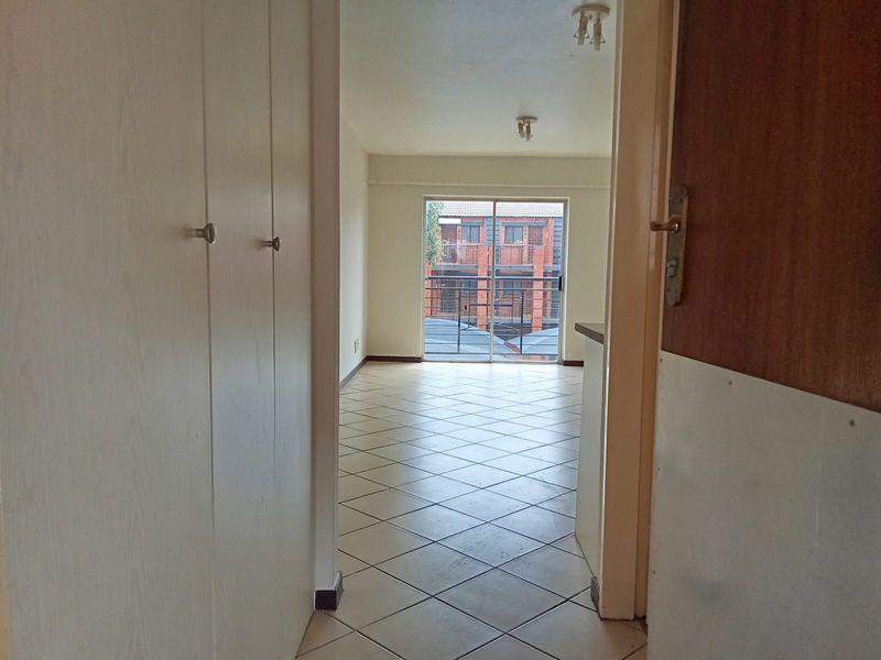 Apartment For Sale in Sagewood - Photo 6