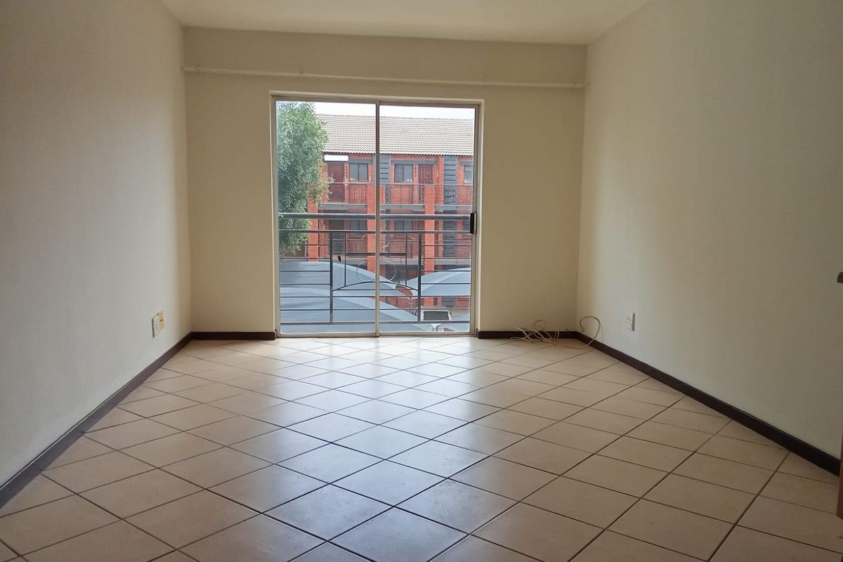 Apartment For Sale in Sagewood - Photo 5