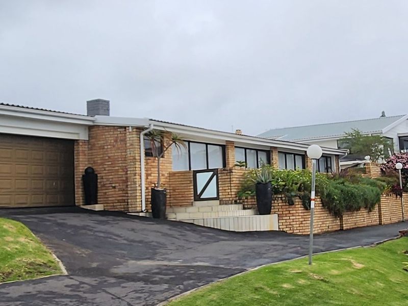 House For Sale in Cintsa West - Photo 2