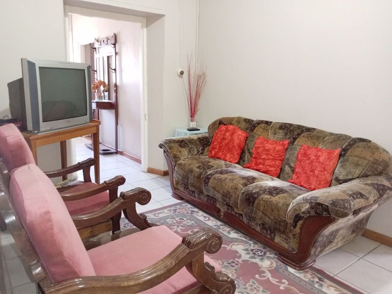 Guest House For Sale in Graaff-Reinet Central - Photo 7