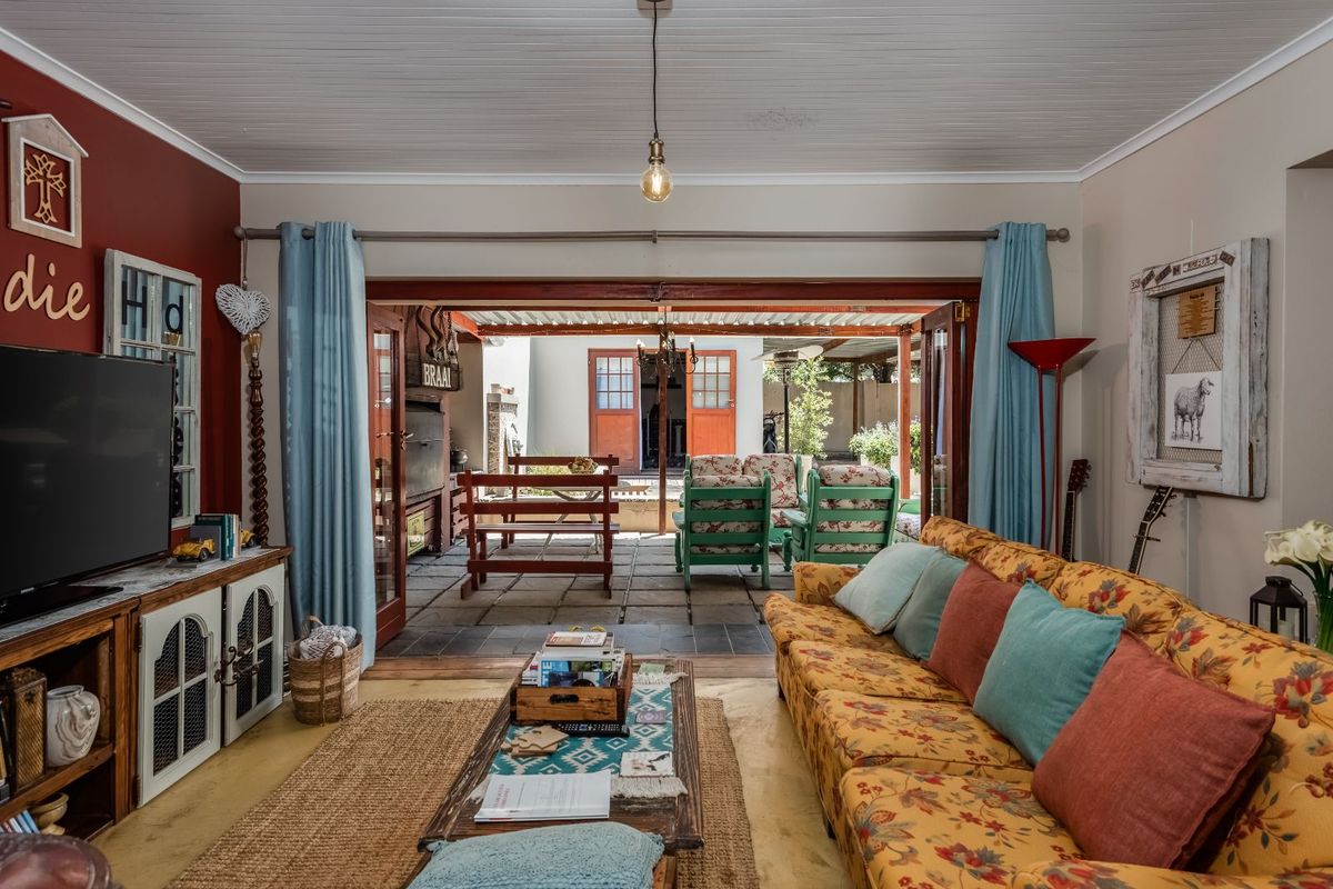 House For Sale in Mount Croix - Photo 4