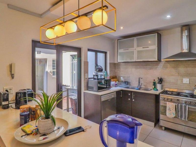 Townhouse For Sale in Atholl Gardens - Photo 8