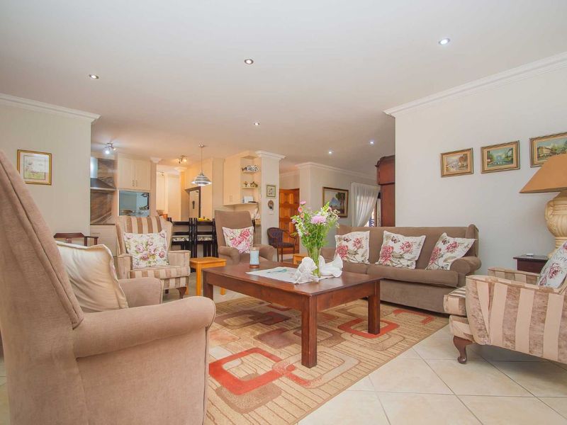 House For Sale in Randpark Ridge - Photo 7