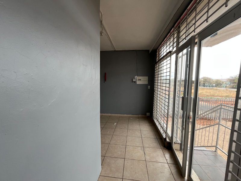 Business To Rent in Aloe Ridge - Photo 4