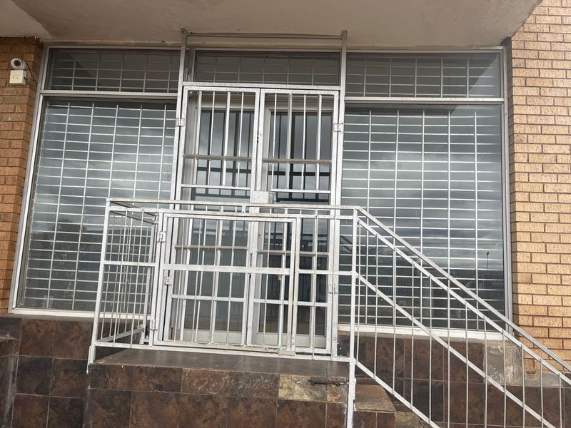 Business To Rent in Aloe Ridge - Photo 5