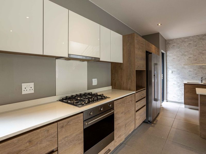 Townhouse For Sale in The Hills Game Reserve Estate - Photo 3