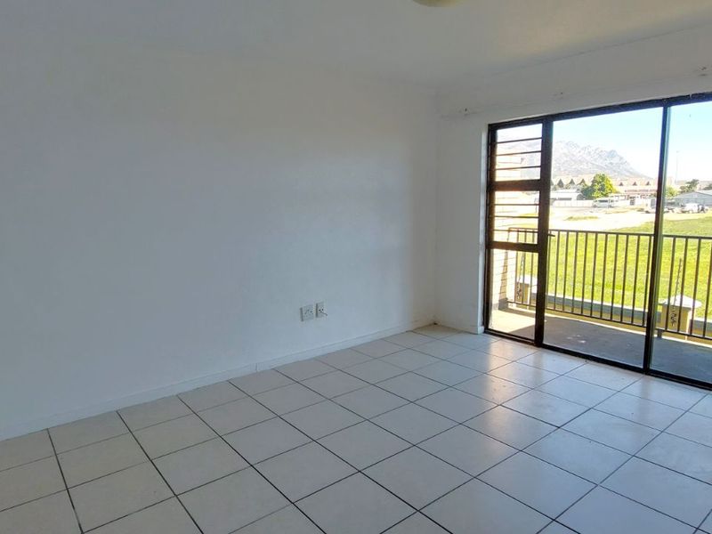 Apartment For Sale in Fairview Golf Estate - Photo 6