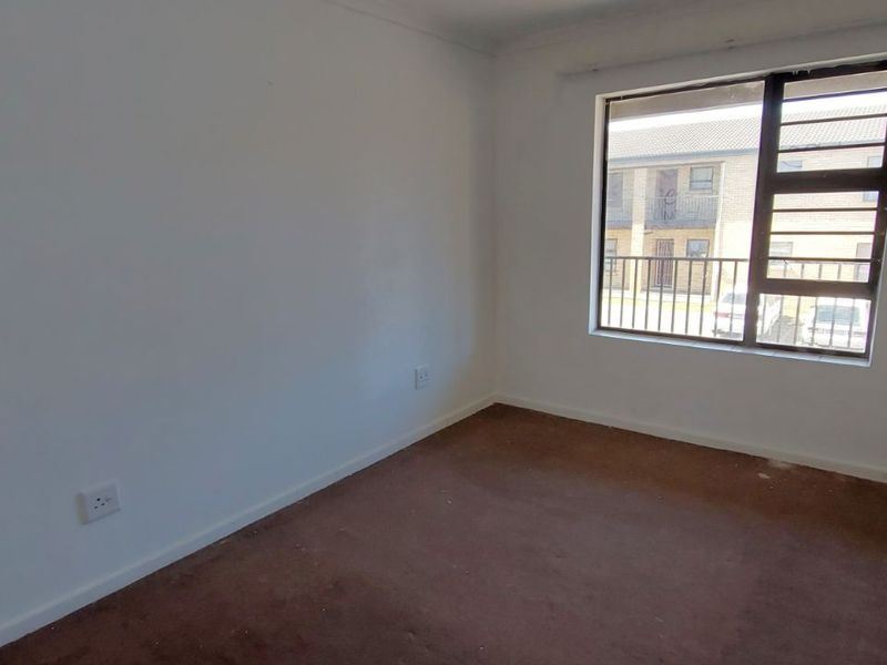 Apartment For Sale in Fairview Golf Estate - Photo 8