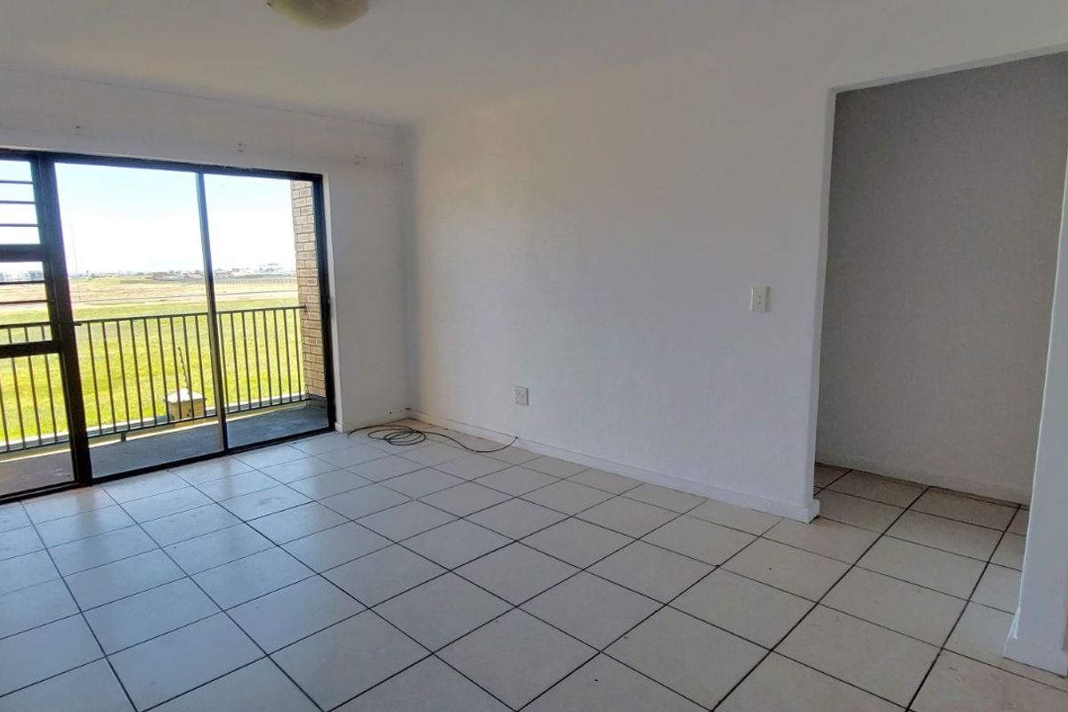 Apartment For Sale in Fairview Golf Estate - Photo 5