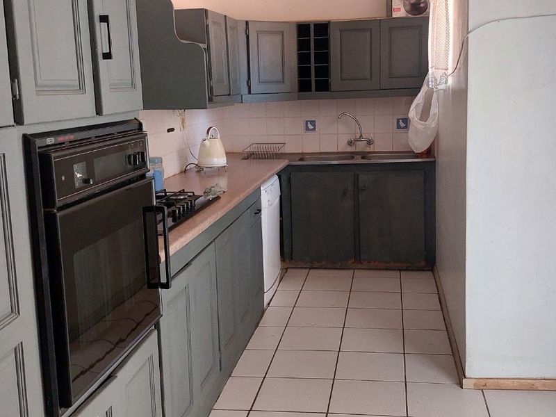 House For Sale in Capricorn - Photo 2