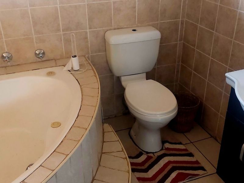 House For Sale in Capricorn - Photo 10