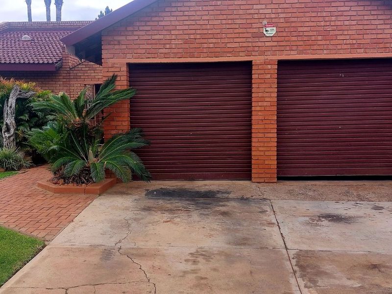 House For Sale in Capricorn - Photo 2