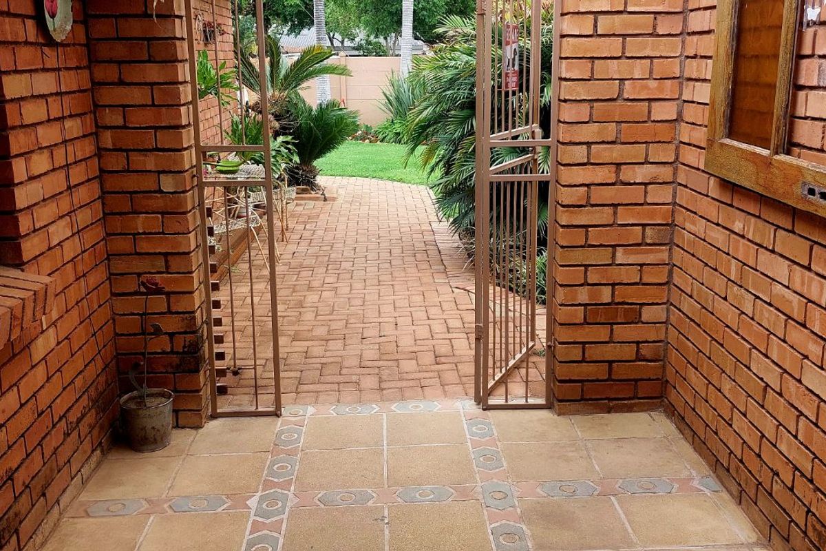 House For Sale in Capricorn - Photo 3