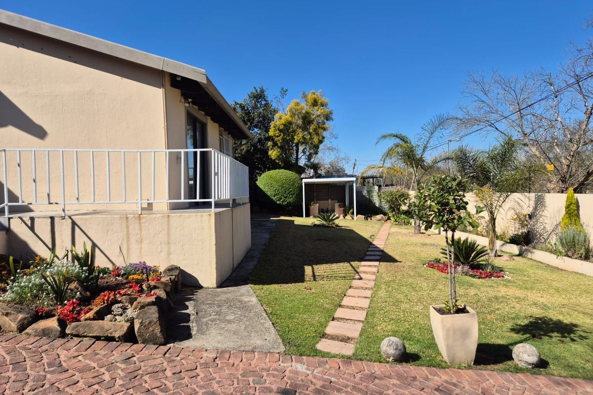 House For Sale in Boskruin - Photo 2