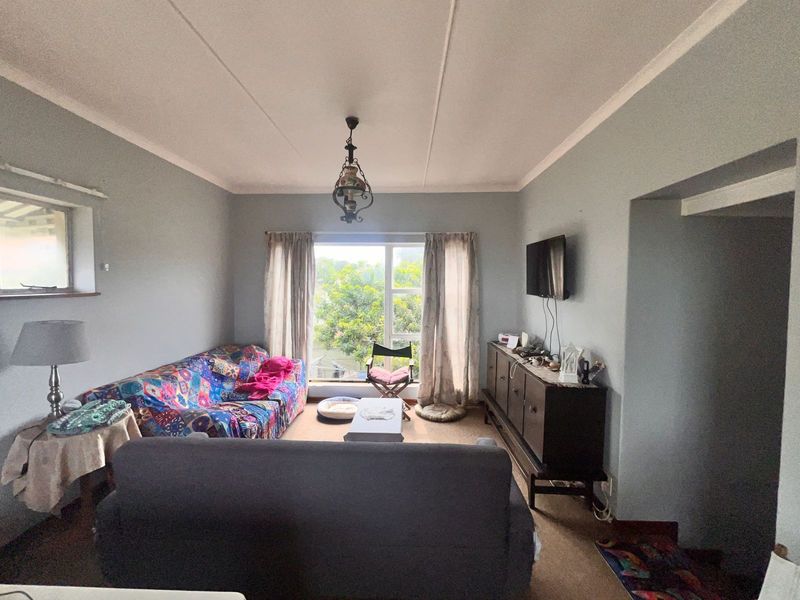 House For Sale in Aston Bay - Photo 5