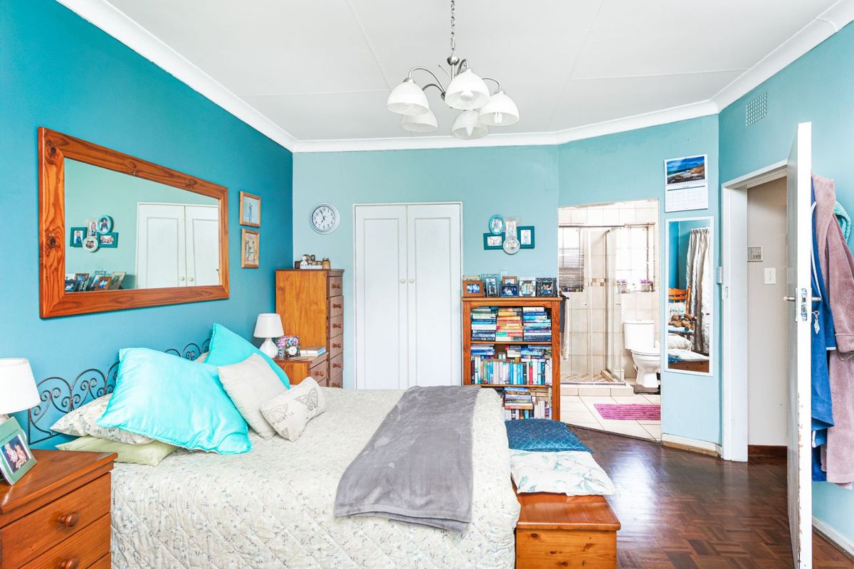 House For Sale in Blairgowrie - Photo 2