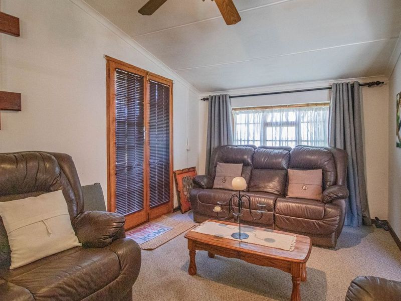 House For Sale in Ashton Central - Photo 5