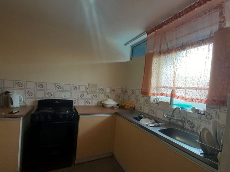 Apartment For Sale in Valhalla - Photo 2