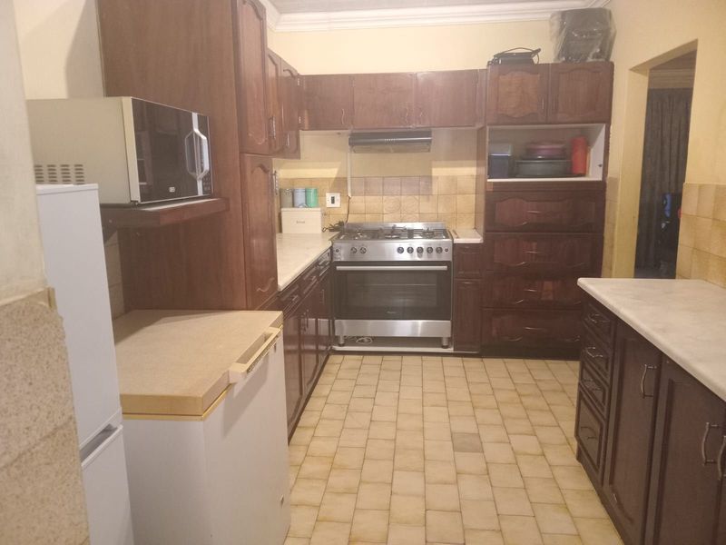 House For Sale in Karenpark - Photo 7