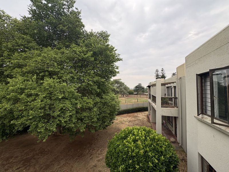 Apartment For Sale in Bloubosrand - Photo 2