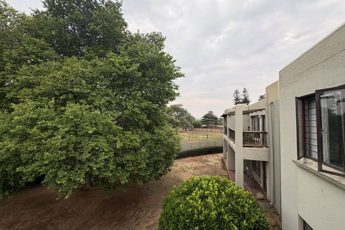 Apartment For Sale in Bloubosrand - Photo 2