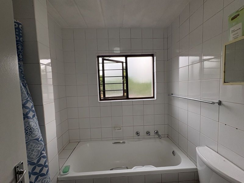 Apartment For Sale in Bloubosrand - Photo 9