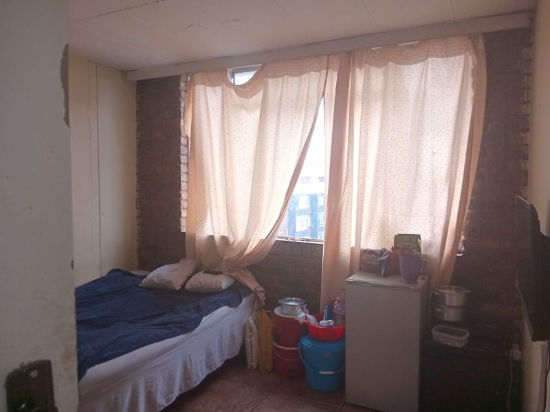 Apartment For Sale in Pretoria Central - Photo 2