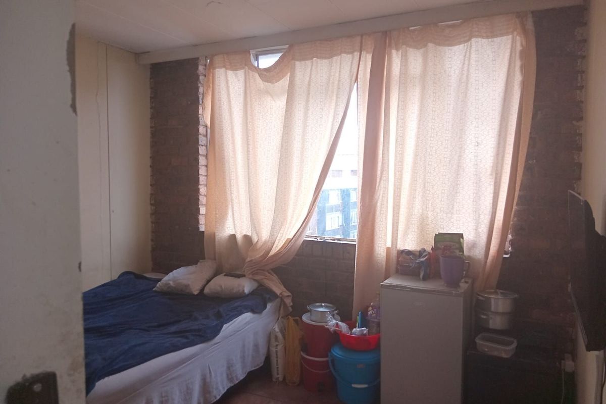 Apartment For Sale in Pretoria Central - Photo 2