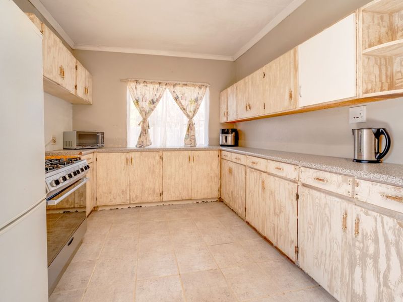 House For Sale in Witpoortjie - Photo 7