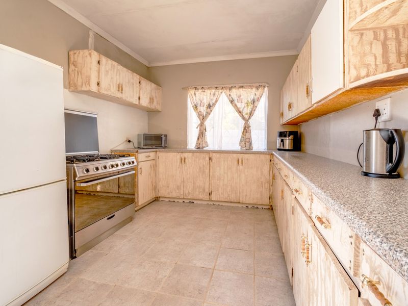 House For Sale in Witpoortjie - Photo 6