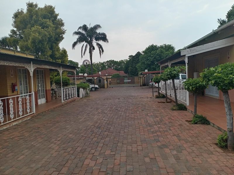 Townhouse For Sale in Florida - Photo 7