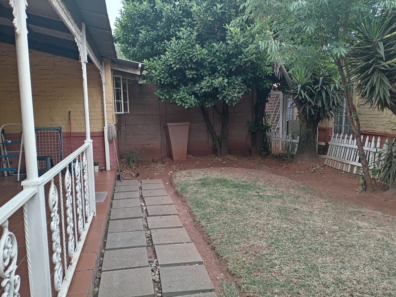 Townhouse For Sale in Florida - Photo 4