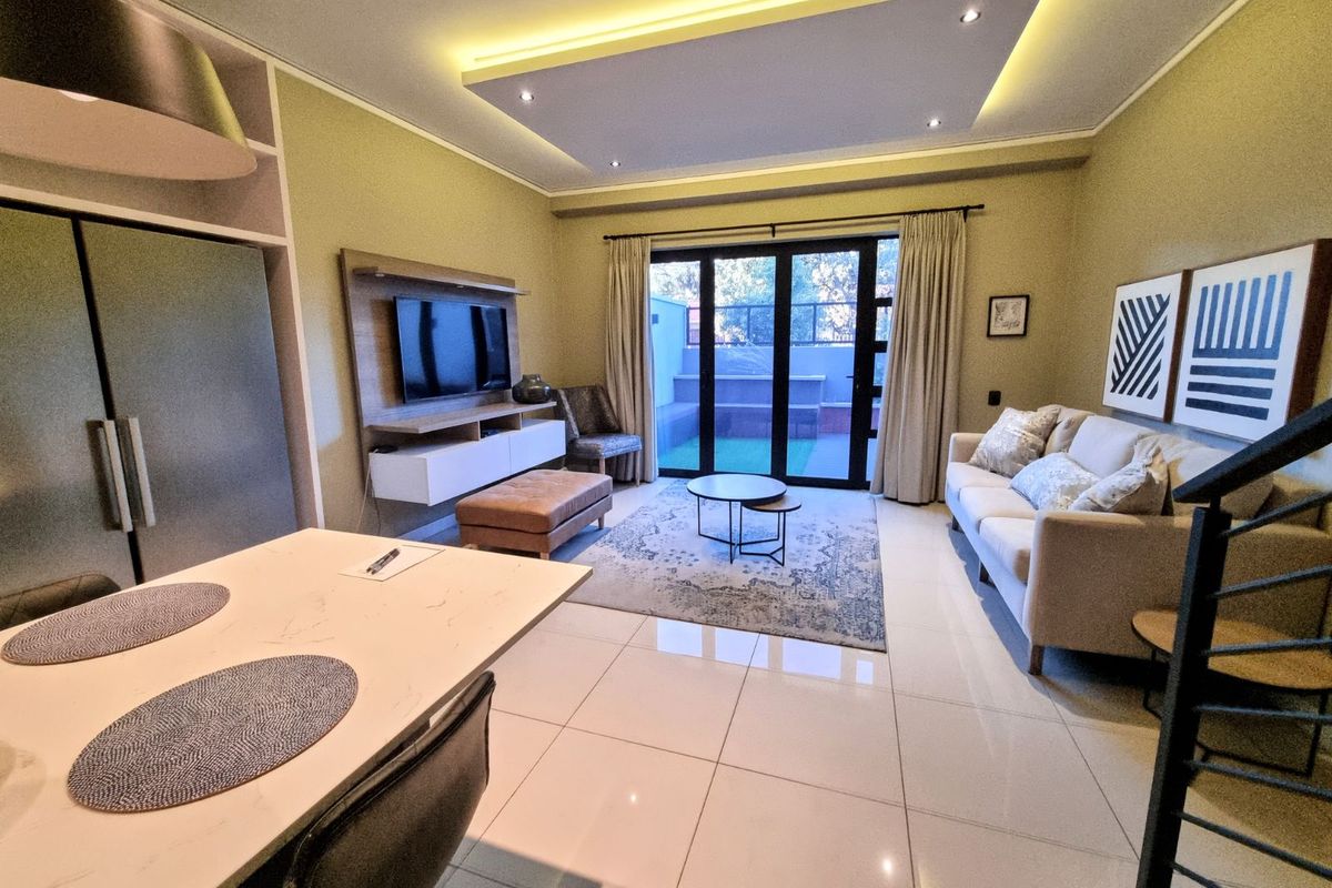 Townhouse For Sale in Hazelwood - Photo 5