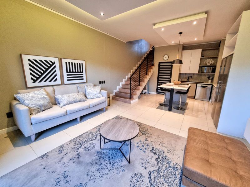 Townhouse For Sale in Hazelwood - Photo 2