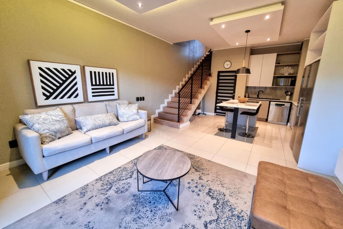 Townhouse For Sale in Hazelwood - Photo 2