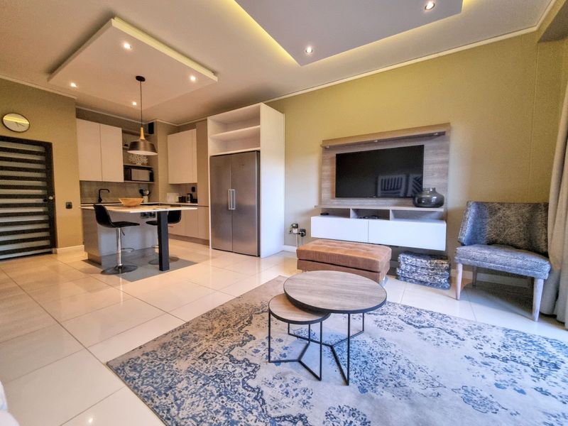 Townhouse For Sale in Hazelwood - Photo 3