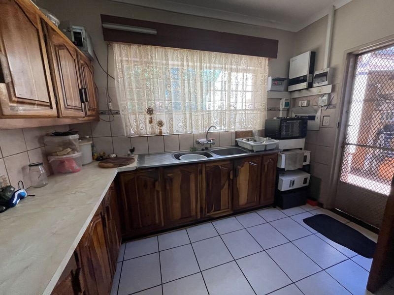 Townhouse For Sale in Mookgopong Central - Photo 9