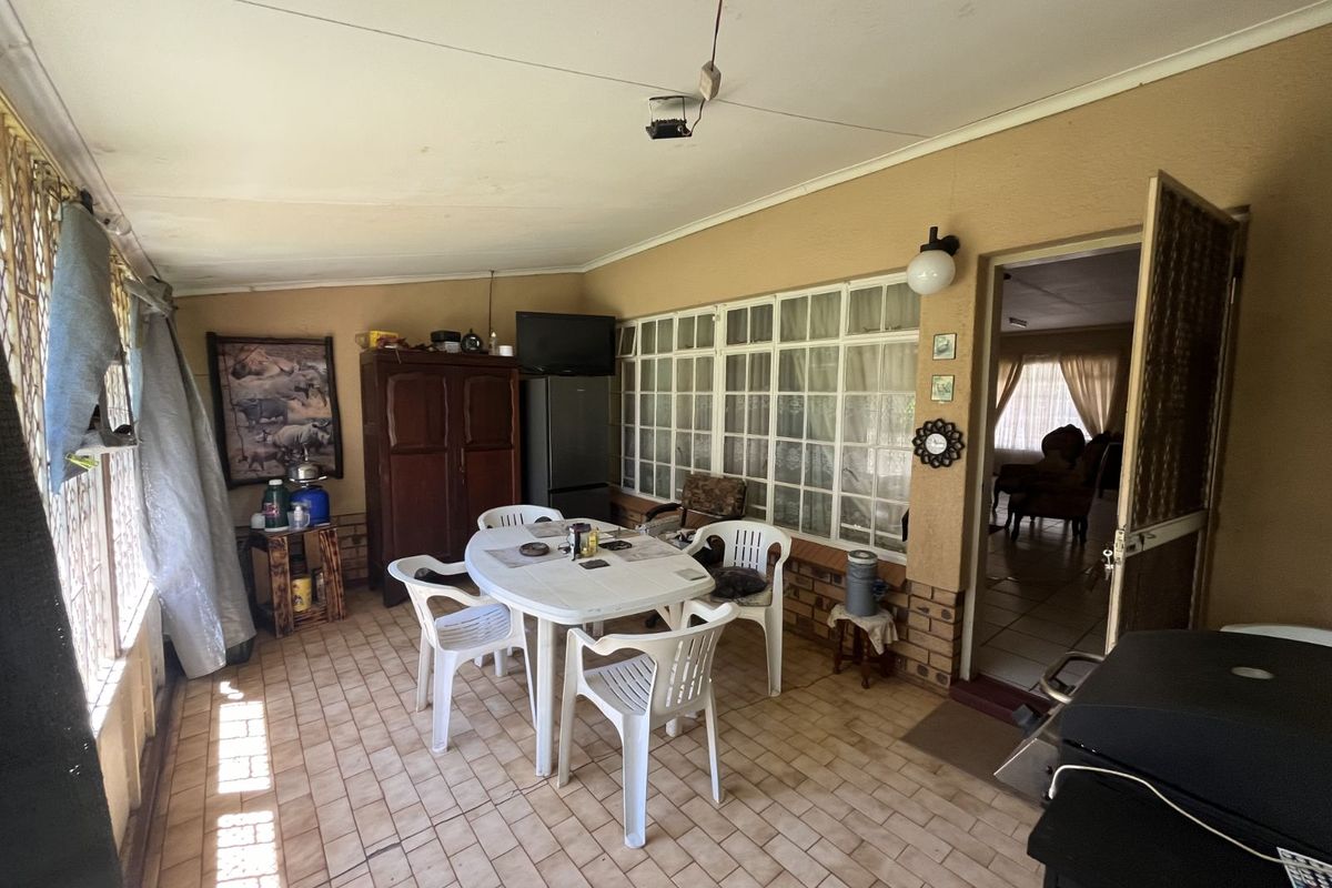 Townhouse For Sale in Mookgopong Central - Photo 2