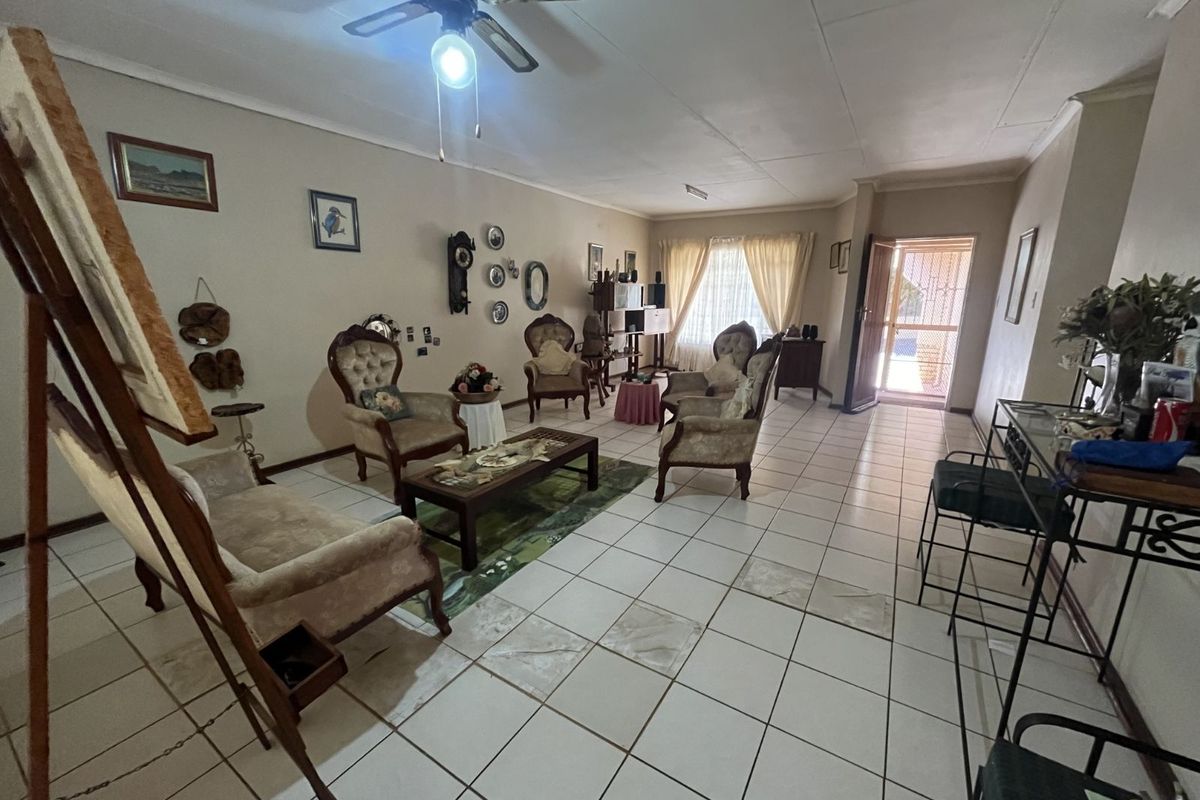 Townhouse For Sale in Mookgopong Central - Photo 4